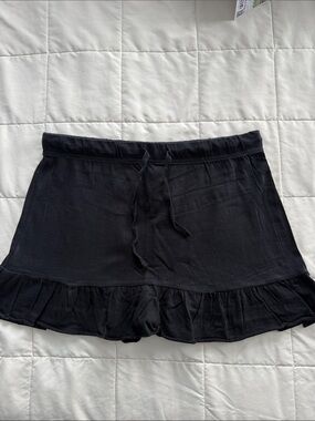 Black mini skirt